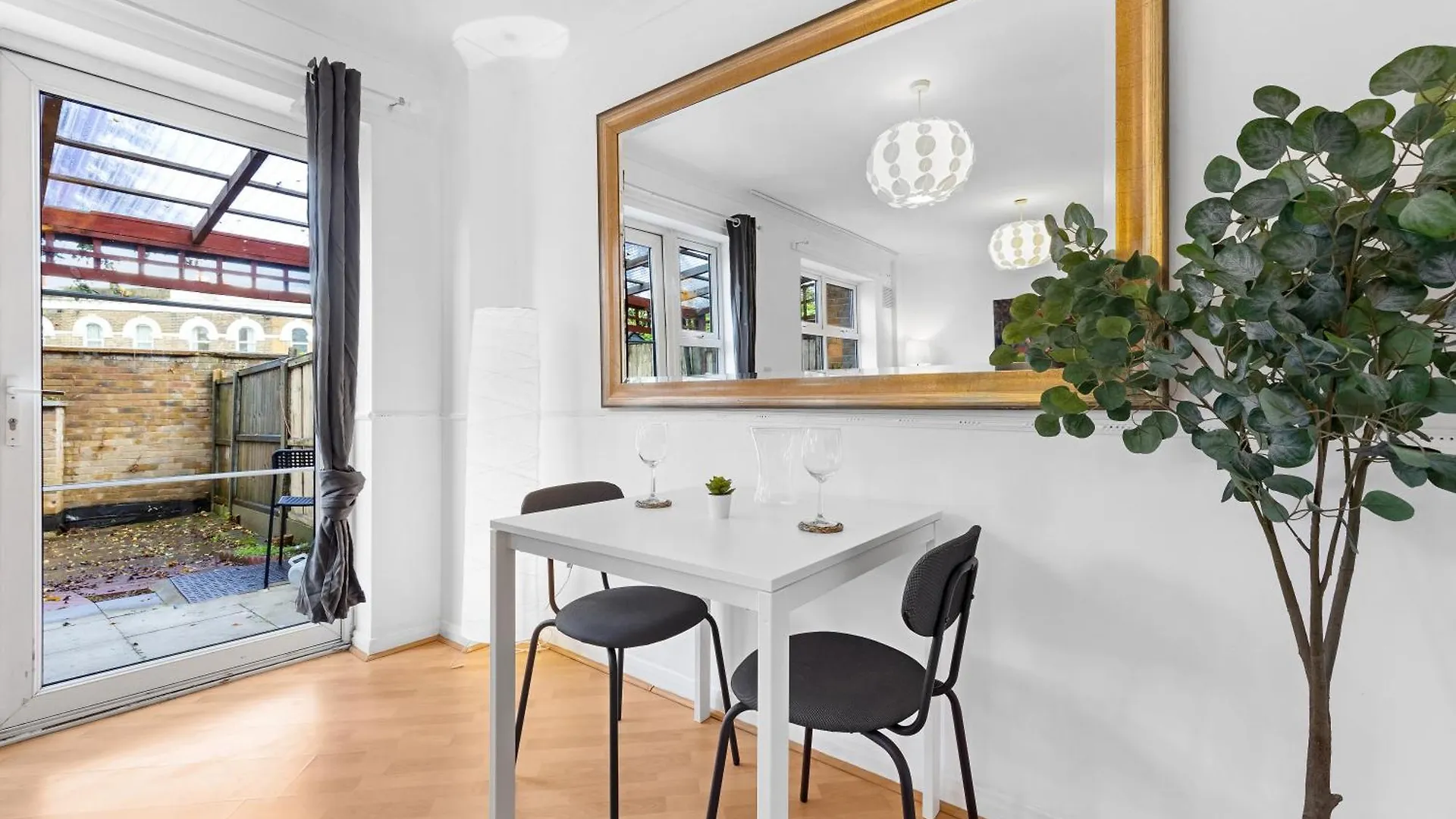 Ferienhaus Cozylease 3Br In Canary Wharf,Garden,Gym,Workspace London Großbritannien
