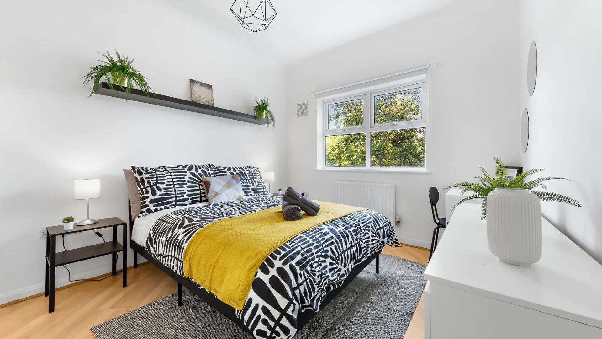 Holiday home Cozylease 3Br In Canary Wharf,Garden,Gym,Workspace London United Kingdom